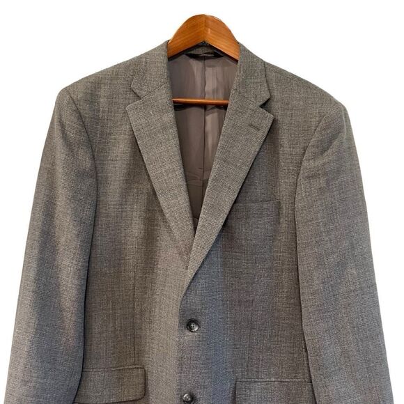 Jos. A. Bank grey 100% wool blazer. Size 42R - Picture 2 of 11